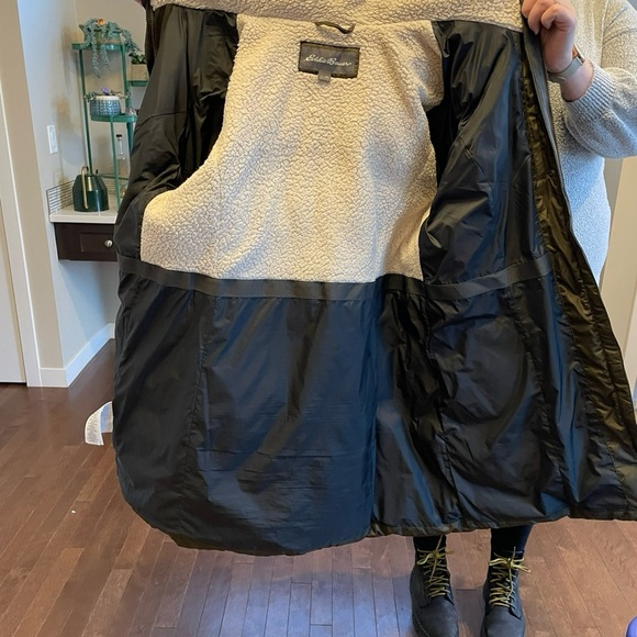 Women's Olive Parka with Faux Fur Trim - Picture 6 of 7